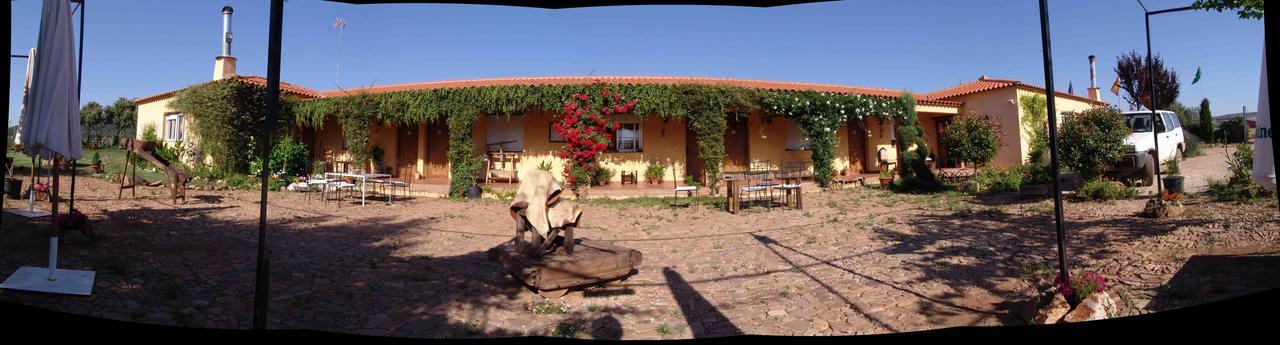 Hotel Rural La Cimbarra Aldeaquemada Kültér fotó